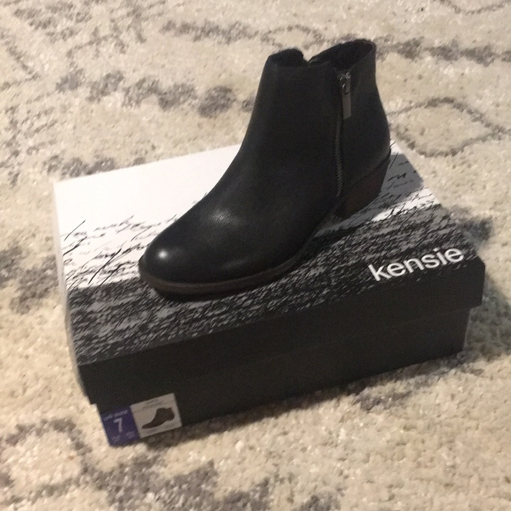 Kensie boot
